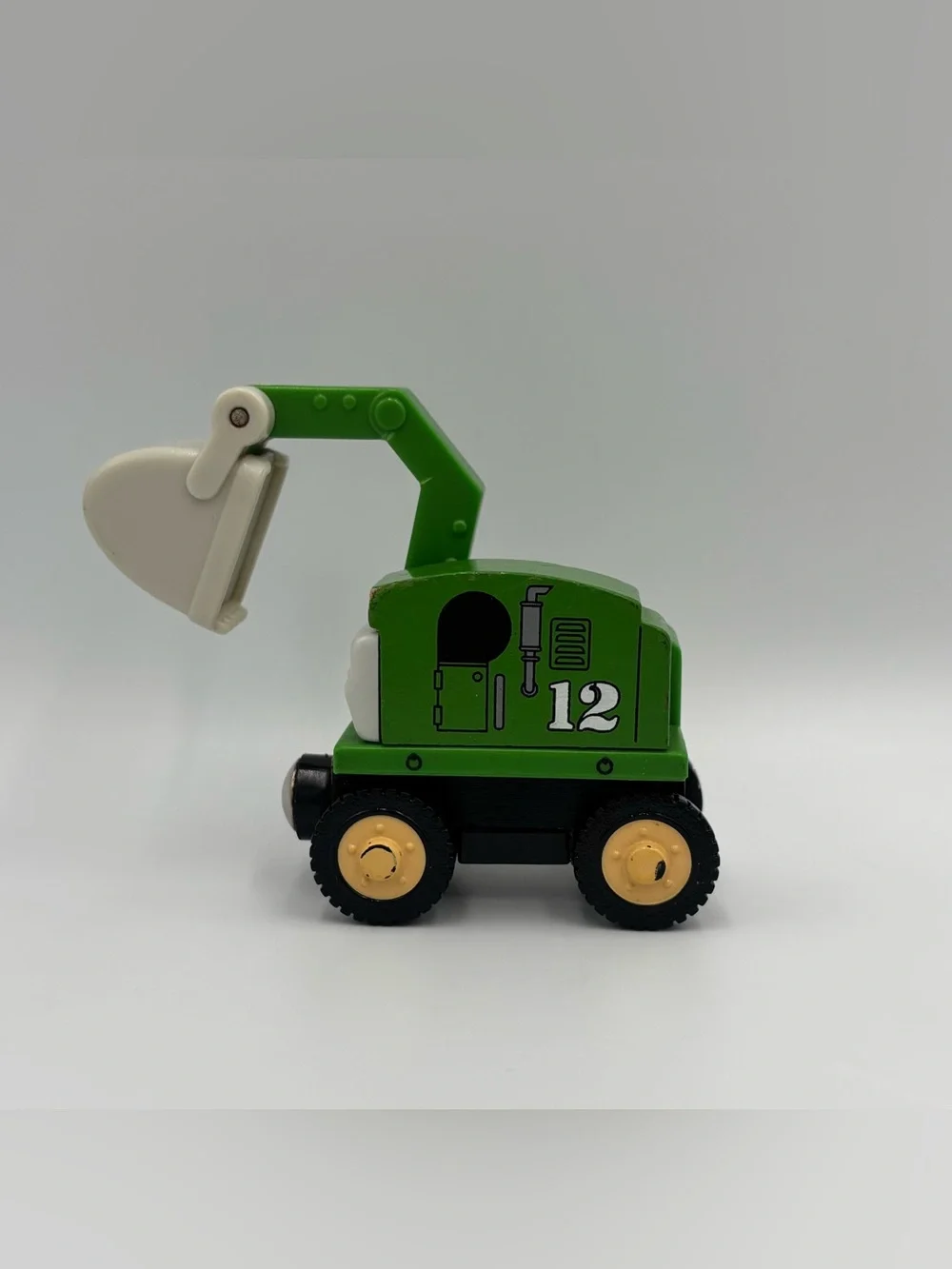 RARE Y2K Thomas & Friends Motorized Thomas & Alfie the Excavator Train Toy Lot